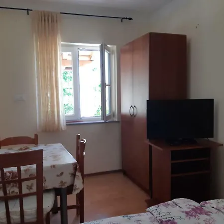 App Ana Apartament *